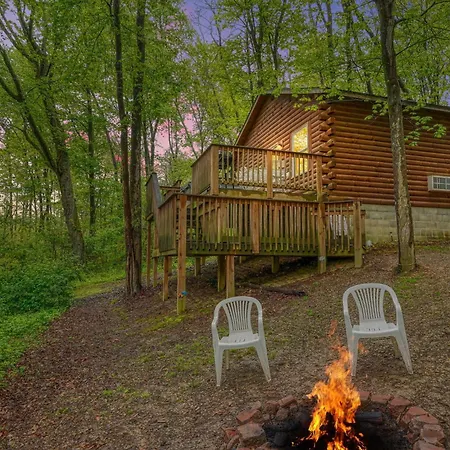Blue Rose Cabins - Pine Ridge Cabin Logan Exterior photo